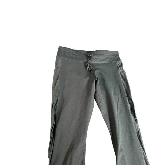 Fabletics Green Powerhold Leggings - Picture 2 of 13